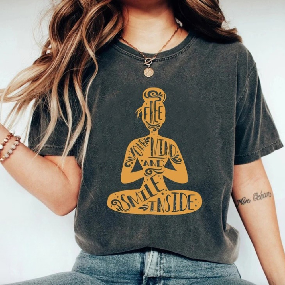 Yoga T-Shirt Free Your Mind Po - đánh giá và giá Yoga And Fitness Instructor